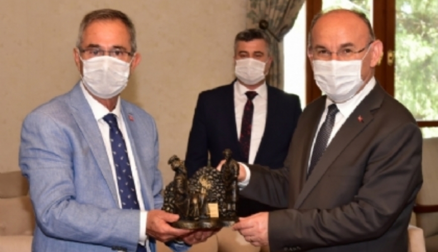 MESOB YNETM KURULU VAL YAAR KARADENZ'E HAYIRLI OLSUN ZYARETNDE BULUNDU